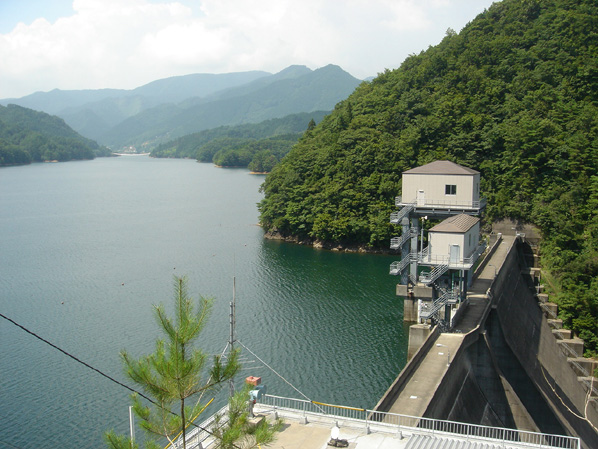 面河ダムの写真