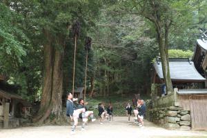 磐根神社