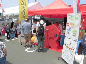 ふるさとマルシェの様子