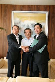 アサヒビール四国工場・アサヒ飲料四国支社との災害協定を締結の写真2枚目