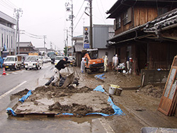 国道11号（小松町大頭）被災状況