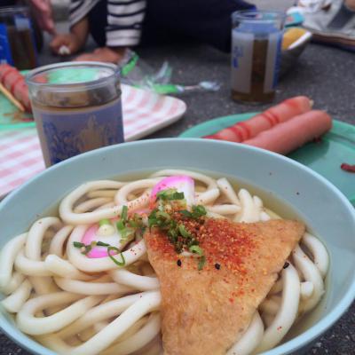 祭りで食べるうどん