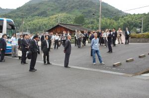 永納山城跡での説明の写真です