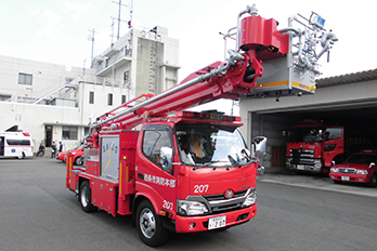 西小型空中作業車02