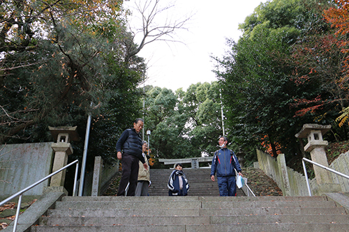 三嶋神社　階段