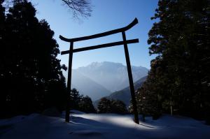 横峰寺から見た石鎚山