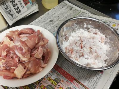 片栗粉にまぶす