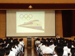 小松高校の講演会の写真1