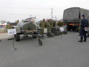 自衛隊車両展示