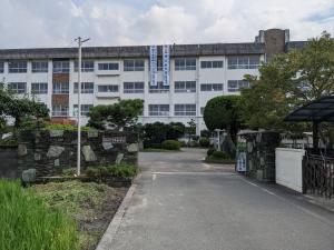 西条東中学校