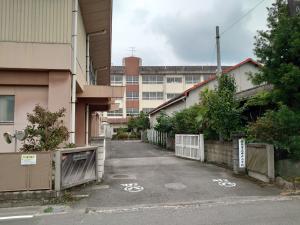 神戸小学校