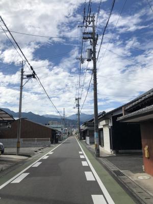 西条市役所までの山の景色