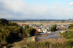 堰堤から南川地区を望む