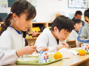 給食時間①