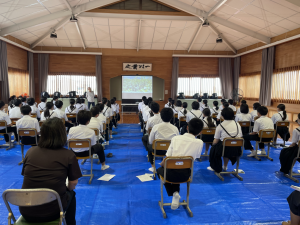 【6月23日　西中体育館での講演】