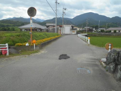 小松町新屋敷　舗装対応済み