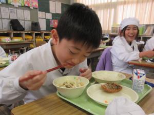 給食