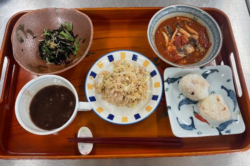 R6食改９月