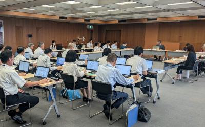 審議会全体