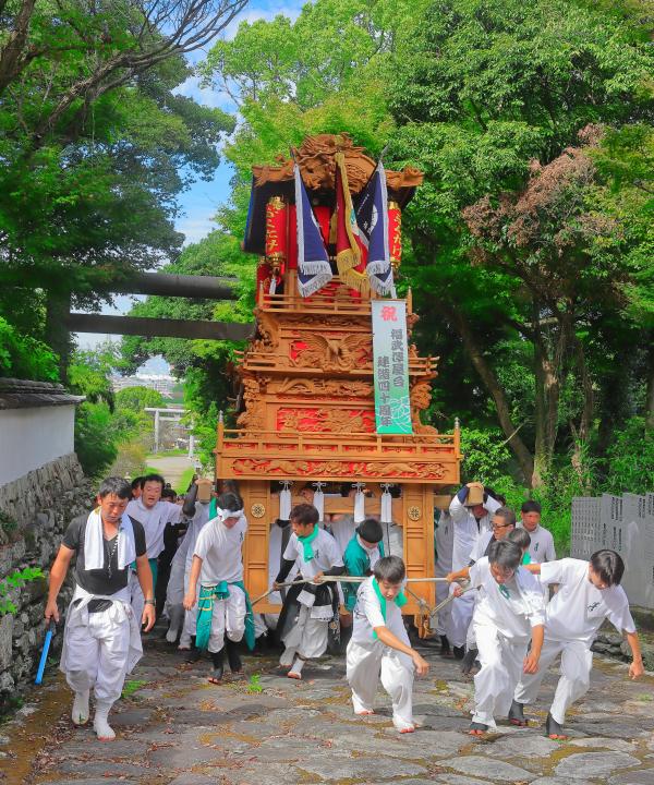 入選　「参道をのぼる」　田坂　光司