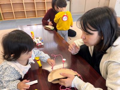 ひもを通す