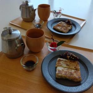 焼き蕎麦掻きのあんこ添え