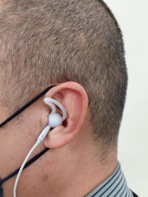 軟骨伝導イヤホン