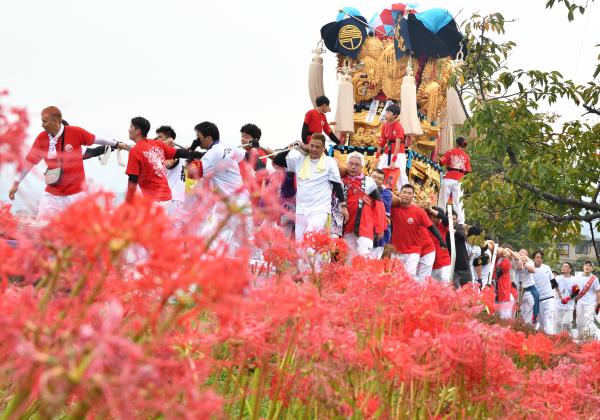 入選　「坂道担き上げ」　高橋　敬二