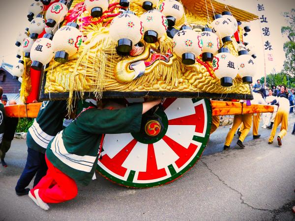 入選　「坂道を行く」　井上　雄次