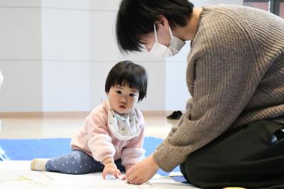 シールの貼り付け