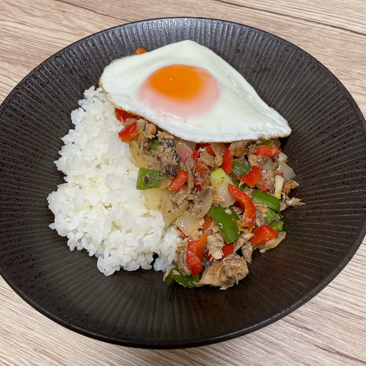 さば缶のガパオ風炒め