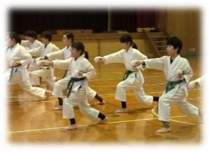 西条市空手道連盟スポーツ少年団　集合写真(庄内教室2)