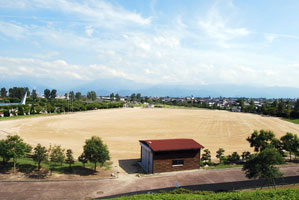 西条市東予運動公園多目的広場写真