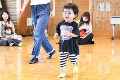 名札配り